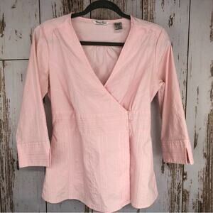 Quizz Again Stretch, Wrap Blouse, Size Small. In excellent condition!!